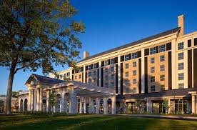 The Guesthouse at Graceland Overnight Stay with Mansion and Museum Tours and Breakfast for 2