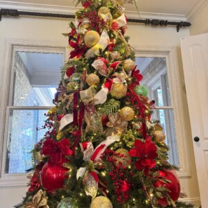 Create a Stunning Holiday Tradition with Holly's Floral Design